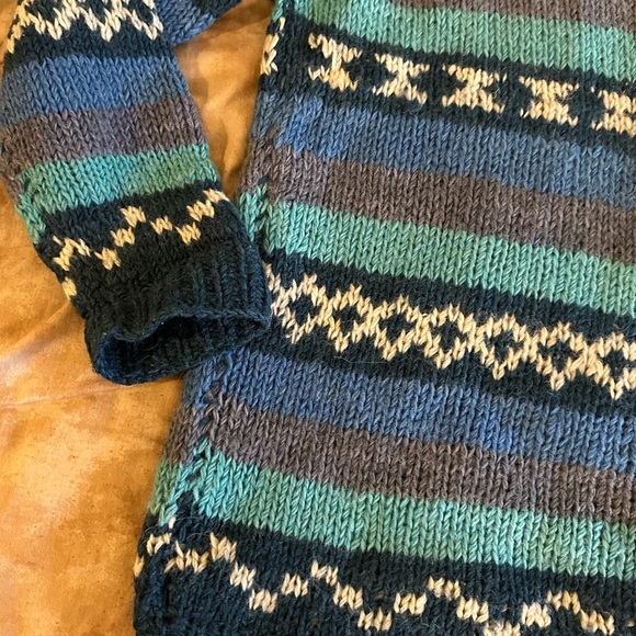 Hand Made in Nepal 100% Wool Blue and Greece Patterned Women's Sweater Med/Large - Picture 14 of 14